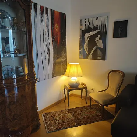 Tuscan Gallery House Villa *